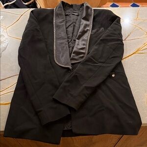 Elegant Women’s Blazer